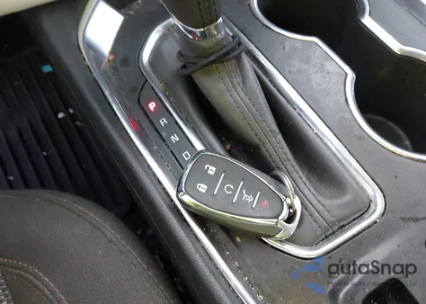 2018 Chevrolet Traverse Lt из США, поврежденный, VIN 1GNERGKWXJJ274993